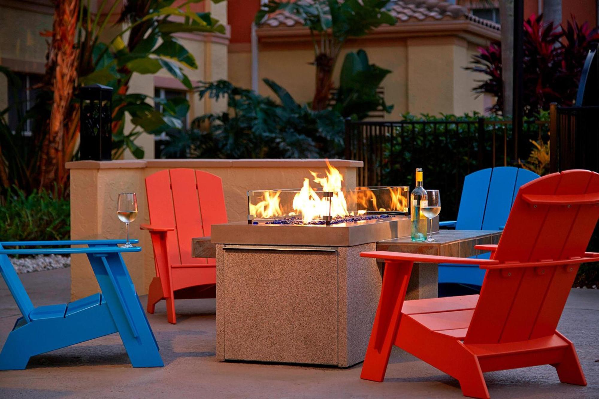 Residence Inn By Marriott North Naples Екстериор снимка